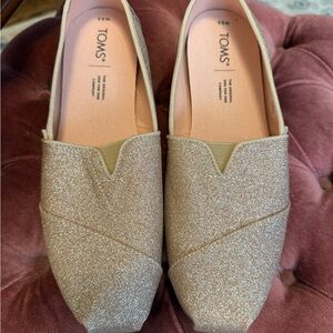 NWOT TOMS Women's Sparkling Gold Glitter Alpargata Shoes